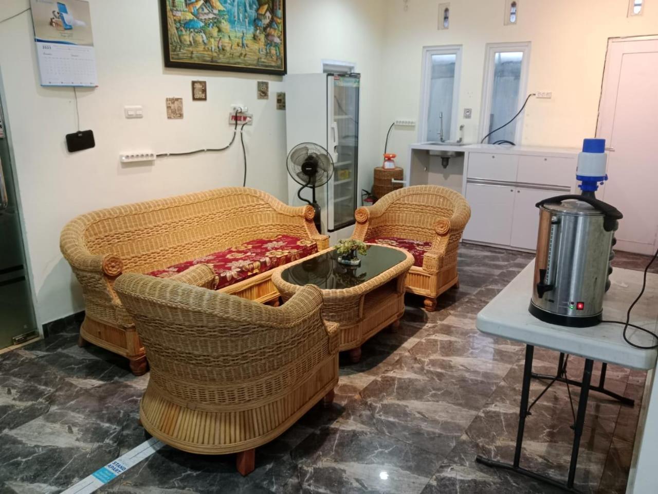 Macan Kumbang Residence Palembang Eksteriør billede