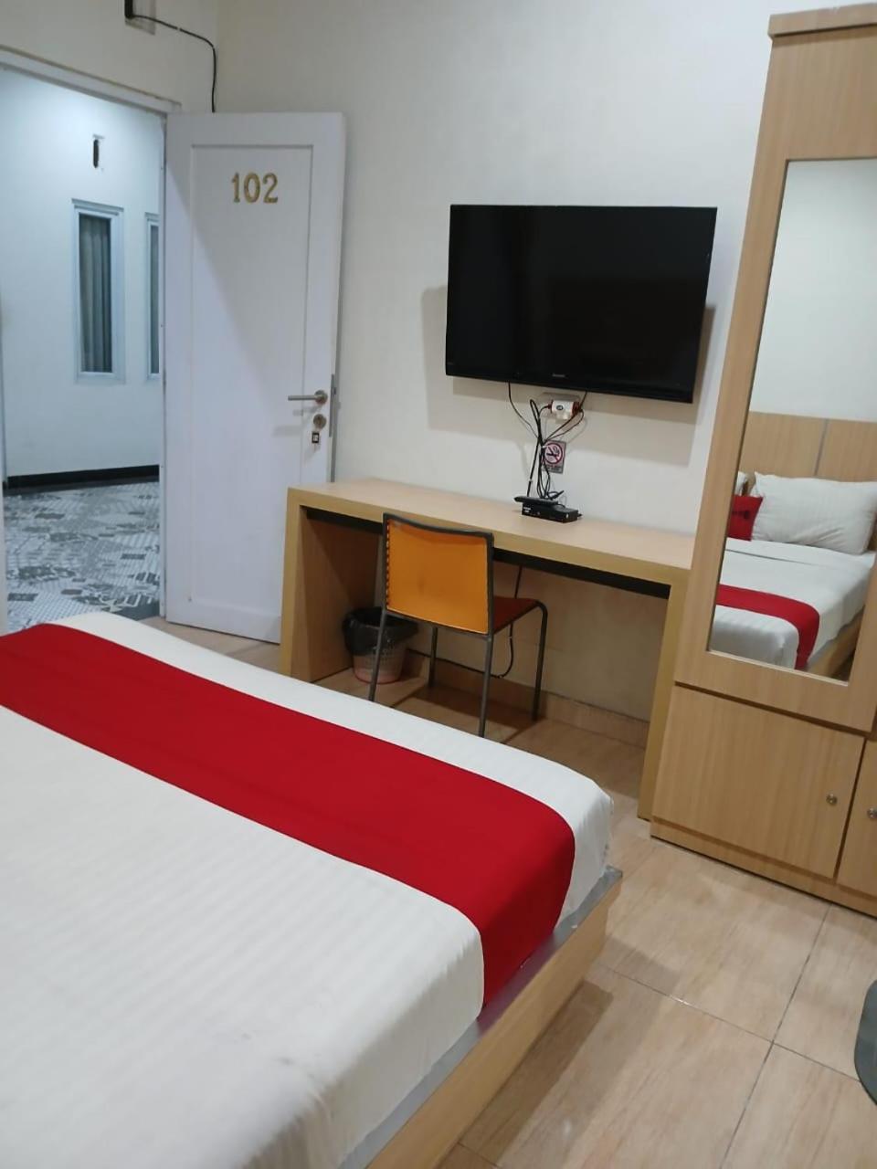 Macan Kumbang Residence Palembang Eksteriør billede