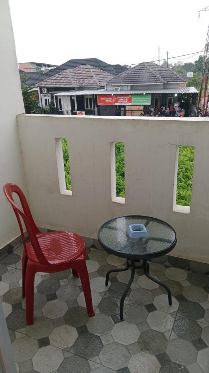 Macan Kumbang Residence Palembang Eksteriør billede